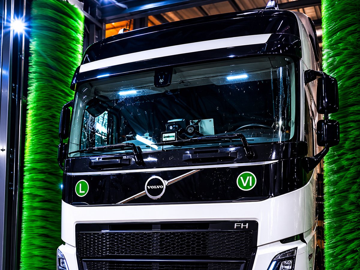 Professional Truck Wash